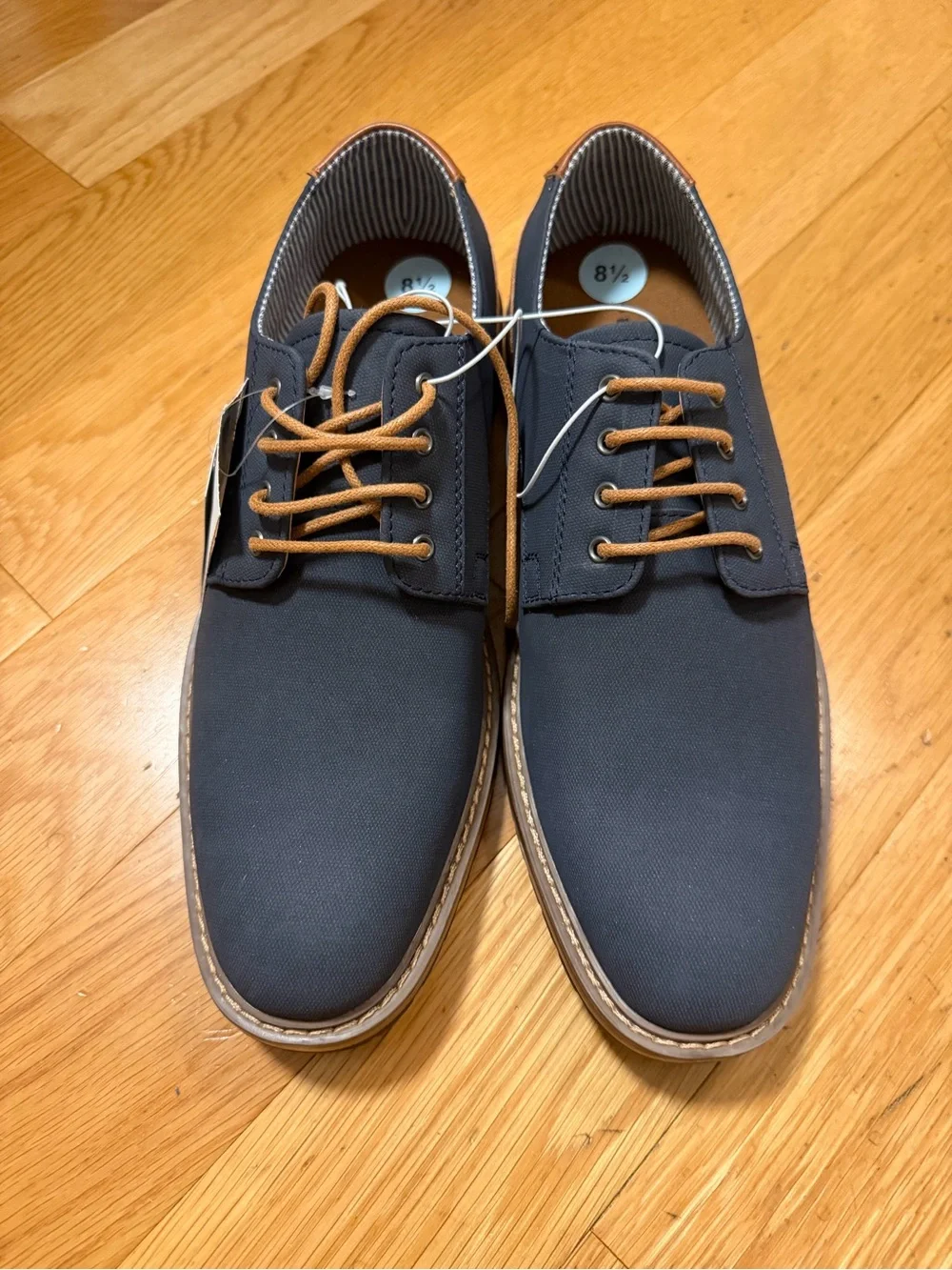Perry Ellis Navy and Tan Casual Lace-Up Oxfords